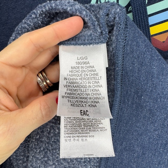 Marmot Men's Navy Graphic‎ Hoodie - Picture 4 of 4